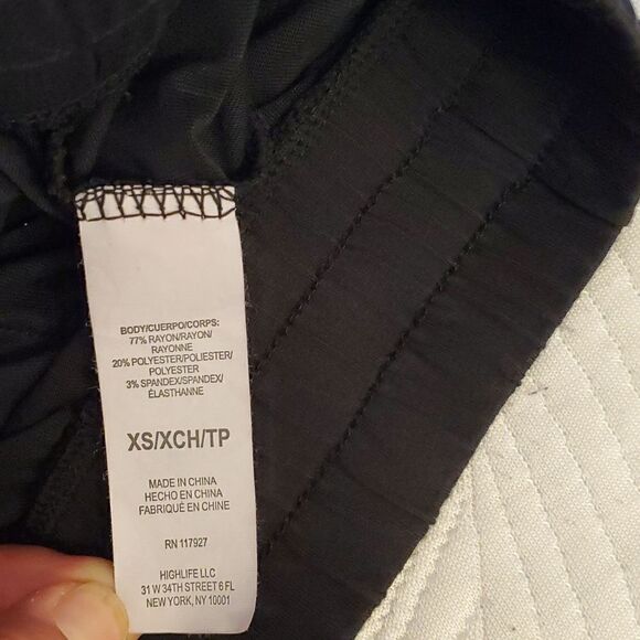 Gaiam Shorts Ladies XS Shorts - Picture 8 of 14